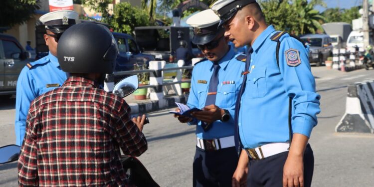 इटहरीमा चालक स्वास्थ्य परीक्षण सुरु