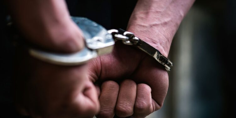  दुहवीको मुस्कान होटलमा प्रहरीको आकस्मिक छापा, ब्राउनसुगरसहित चार पक्राउ