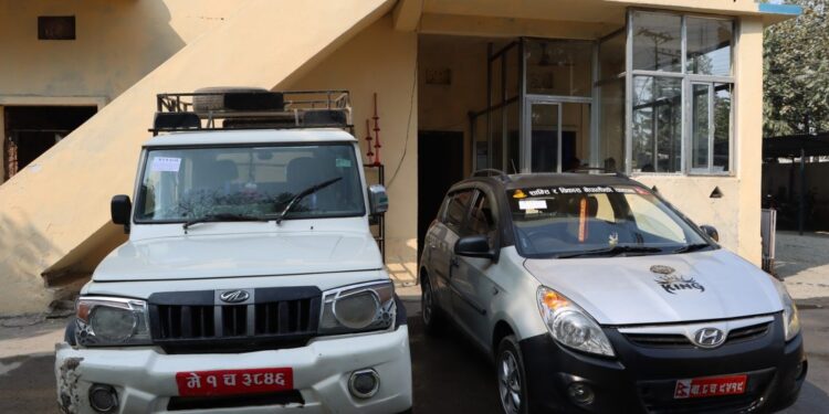 इटहरीमा नक्कली नम्बर प्लेट प्रयोग गरिएका दुई सवारी साधन प्रहरी नियन्त्रणमा