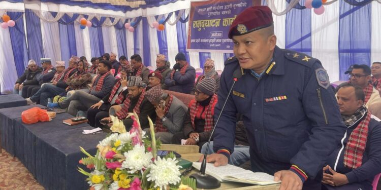 इटहरी उप–महानगरपालिका वडा नम्बर ९ स्थित रंगशाला परिसरभित्र रहेको इलाका प्रहरी कार्यालय इटहरीको पुनर्स्थापित भवन बुधवार औपचारिक रूपमा उद्घाटन गरिएको छ।