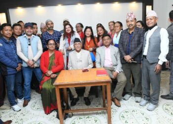 झापा–५ मा केपी ओलीको कार्यकर्ता भेटघाट तीव्र