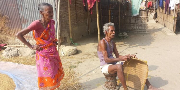 झापा–३: सीमावर्ती क्षेत्रमा चुनावी चहलपहल ढिलो, मतदातामा अन्योल